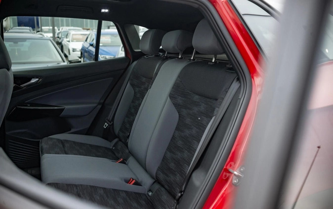 Volkswagen ID.4 cena 189900 przebieg: 17265, rok produkcji 2023 z Węgrów małe 326